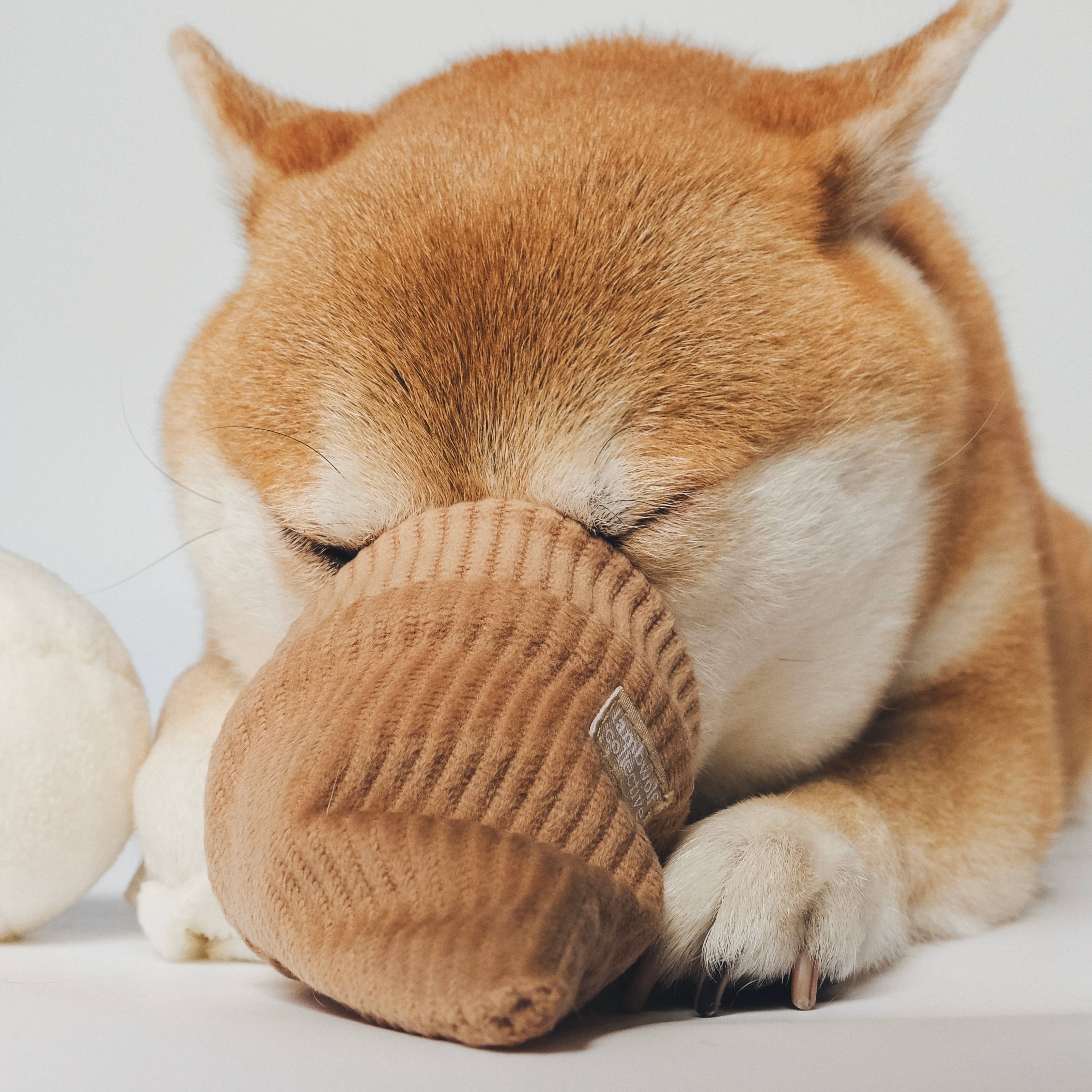 ICE CREAM POP // ENRICHMENT DOG TOY // Squeaky + Snuffle - Crew LaLa