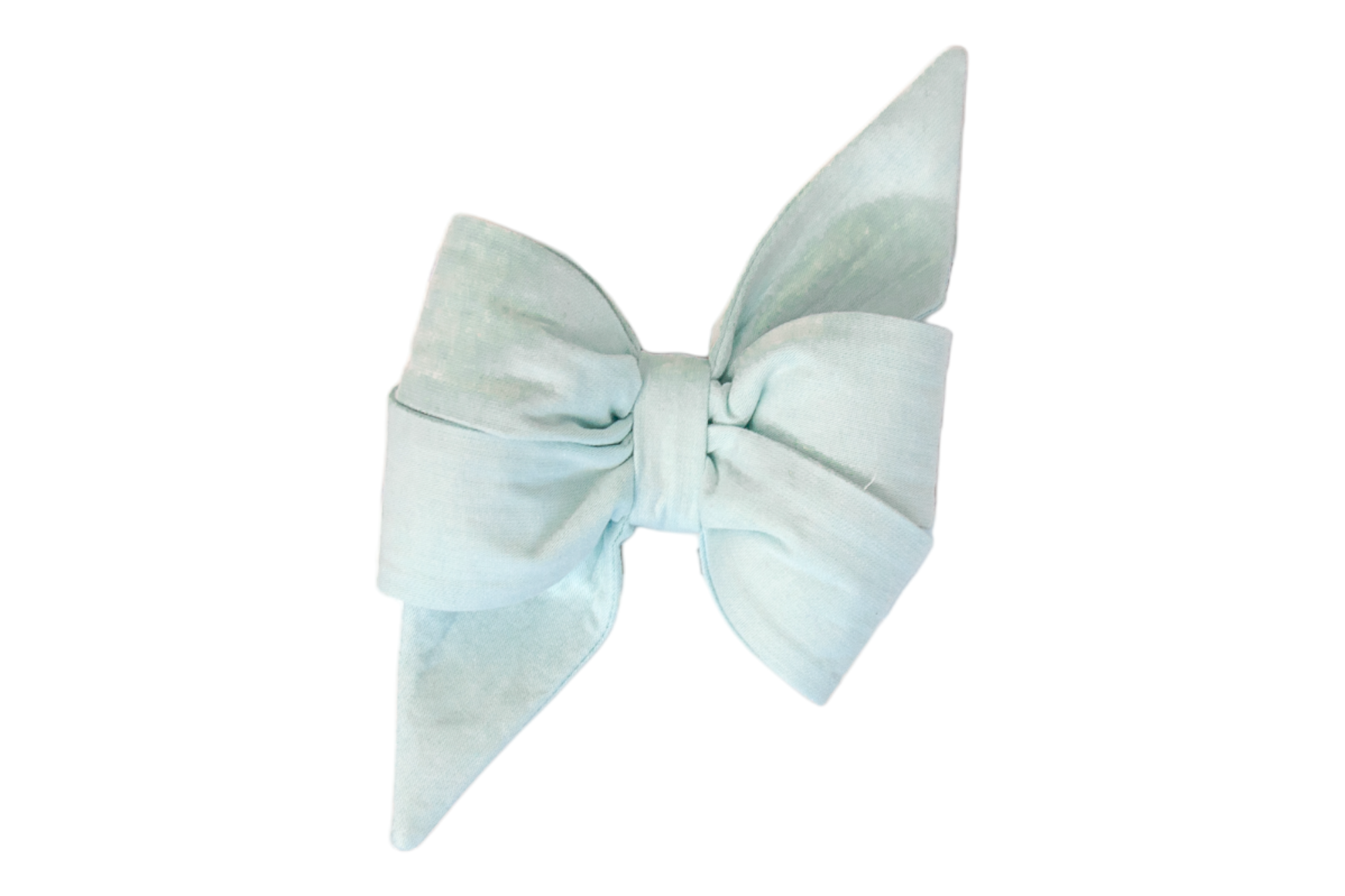Light aqua-colored linen girl dog belle bow with a clean, structured silhouette. Ideal for Spring and Summer outings!