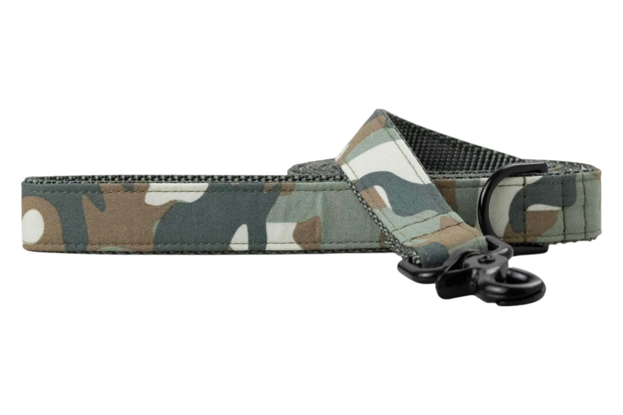 A rugged yet stylish dog leash with a classic camo print and a sturdy clip—perfect for pups who crave adventure without compromising on flair.