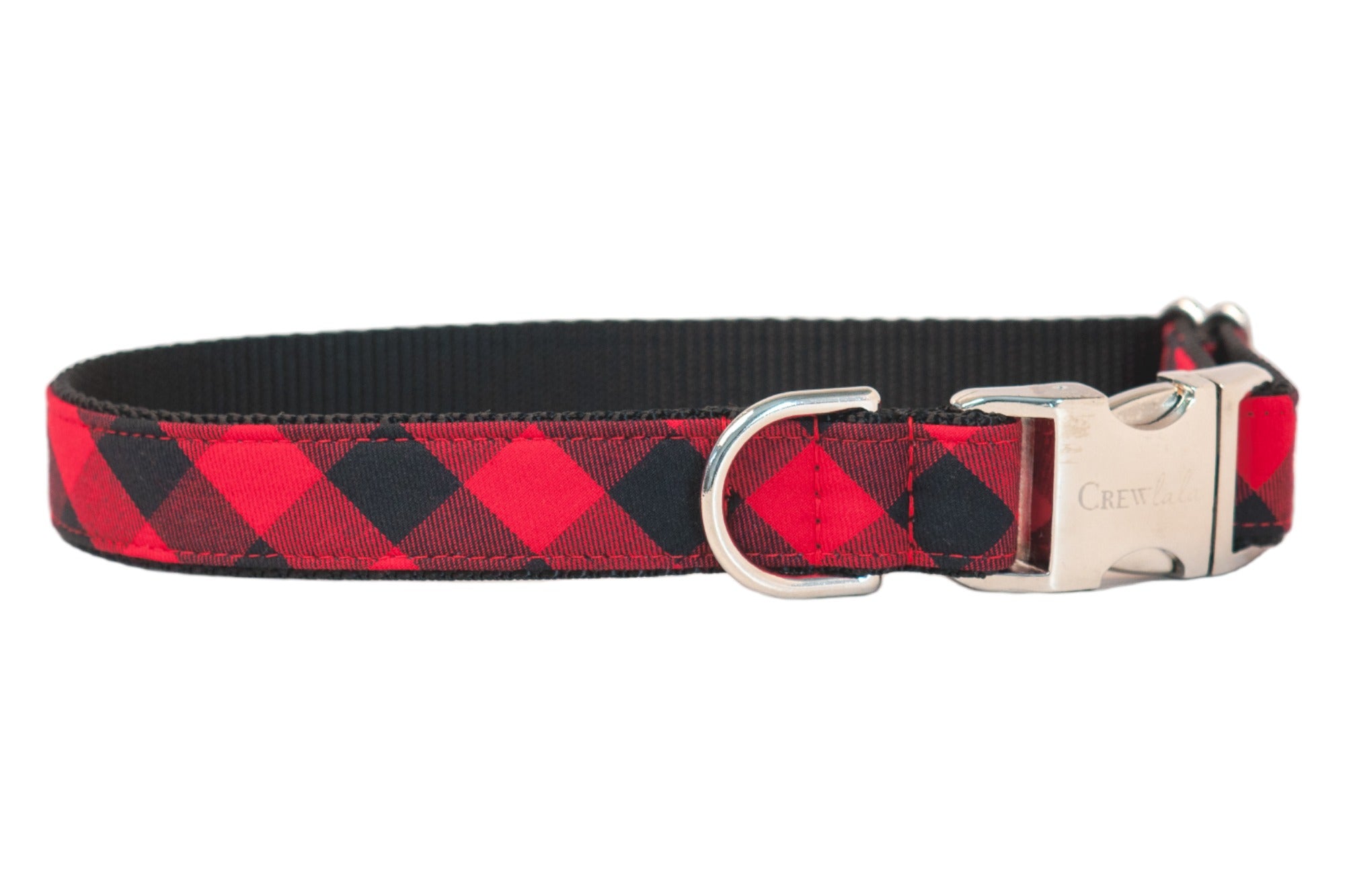 Perfect for pups with outdoorsy flair, this red and black checkered collar features strong hardware, cozy fabric, and timeless lumberjack vibes.