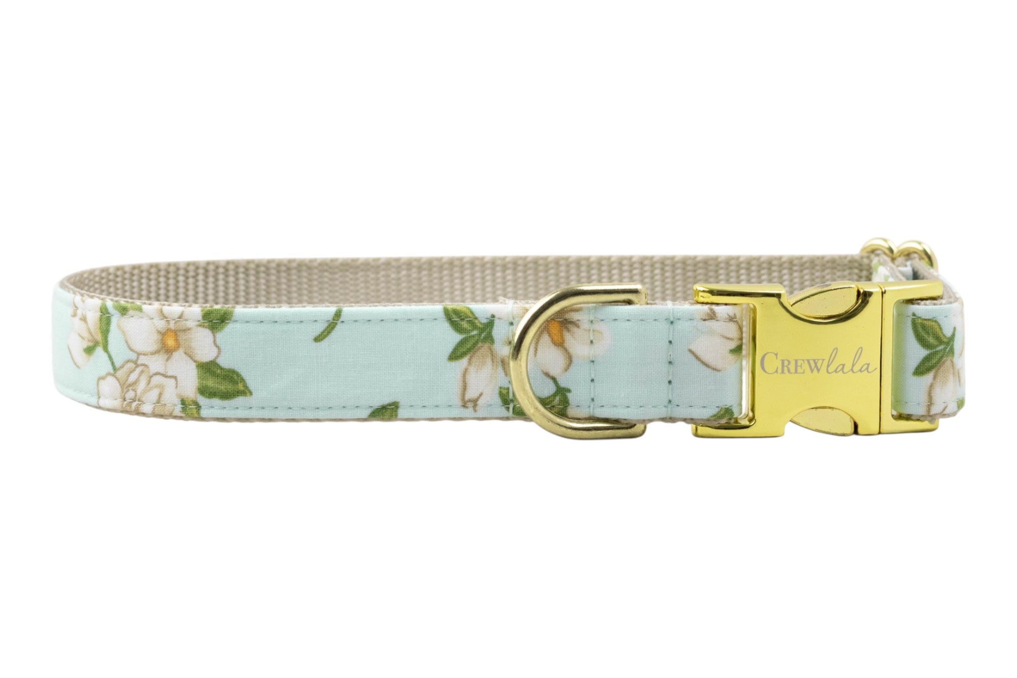 Light blue floral dog collar with white flowers and gold buckle, a soft and elegant collar for everyday walks.