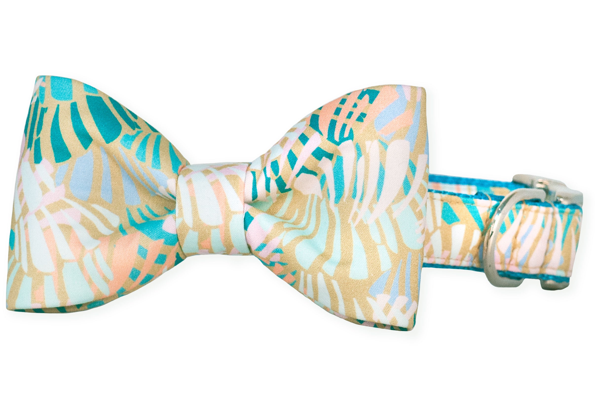 Vista Del Mar Bow Tie Dog Collar - Crew LaLa