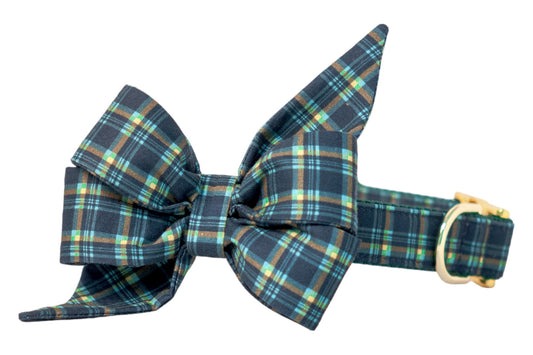 Elegant tartan plaid dog collar in rich navy tones, complete with a matching, bold bow tie for a sophisticated look. Finished with a metal buckle and D-ring, it blends style and function for special occasions or everyday wear.