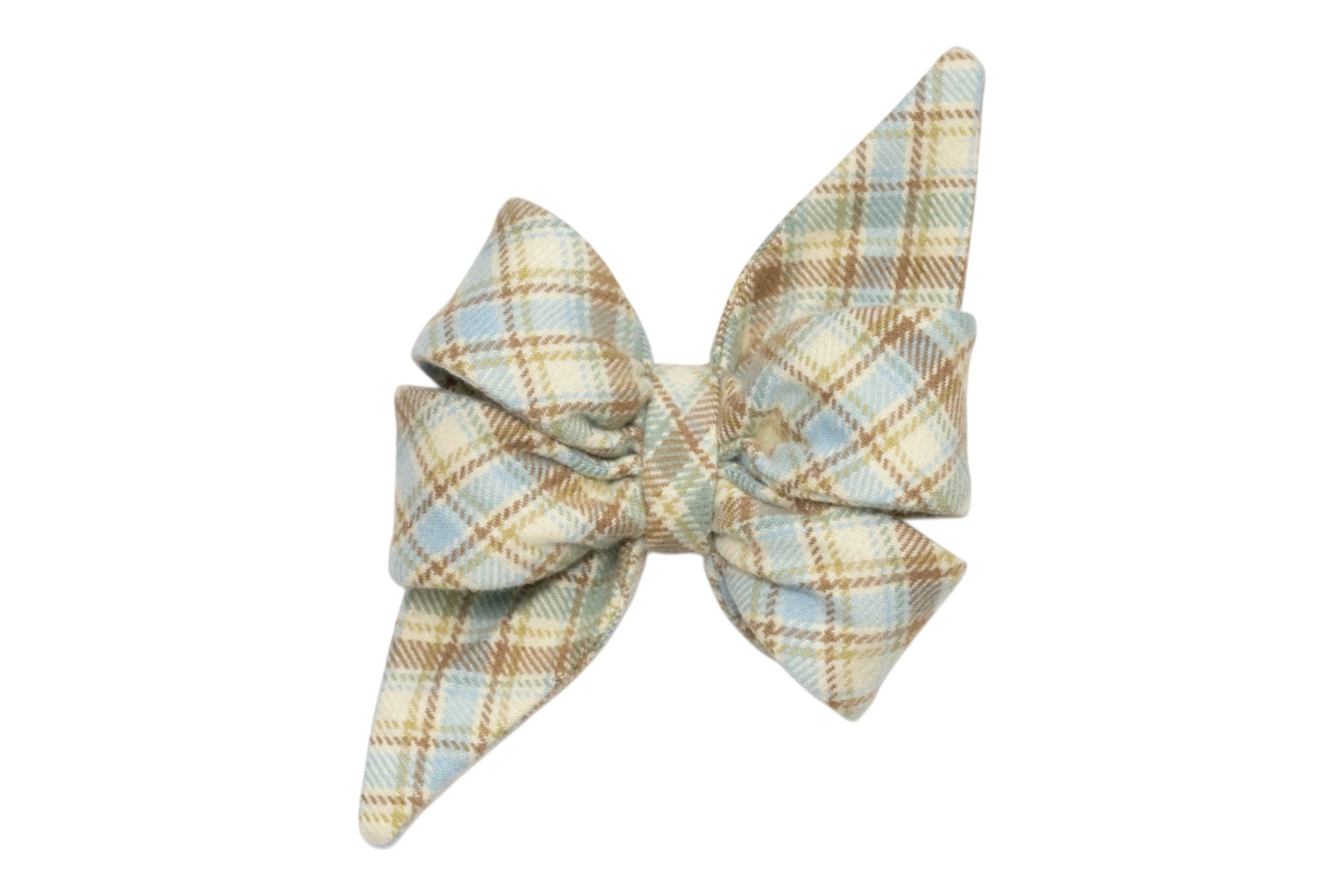 Big bow energy! This cozy plaid statement belle bow is perfect for stylish pets who love to stand out with a soft, flannel-textured flair.