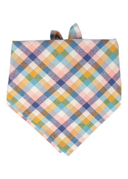 Turn up the charm with this vibrant plaid dog bandana, featuring a cozy flannel texture and a rainbow of pastel hues in a timeless triangle fold.