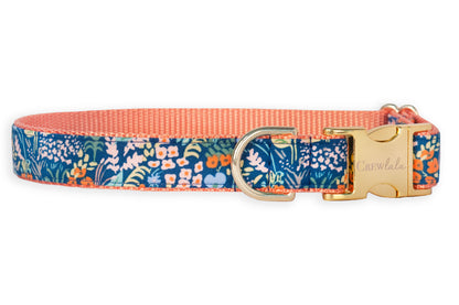 Stop and sniff the flowers! This vibrant collar features a lively floral print on navy with nylon lining and luxe hardware for a look that’s as cheerful as your pup.