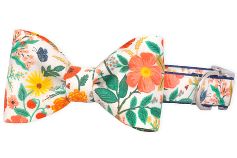 Poppy Gardens Bow Tie Dog Collar